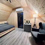 Hytte W Borach