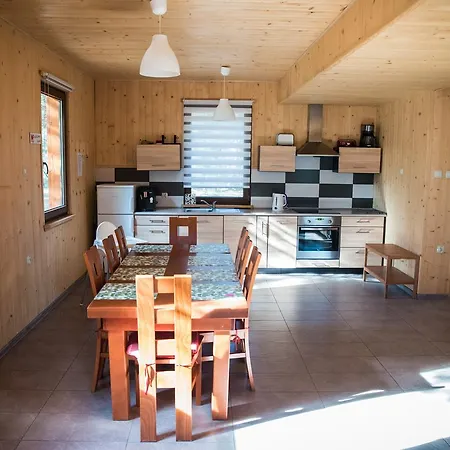 Domek letniskowy W Borach *