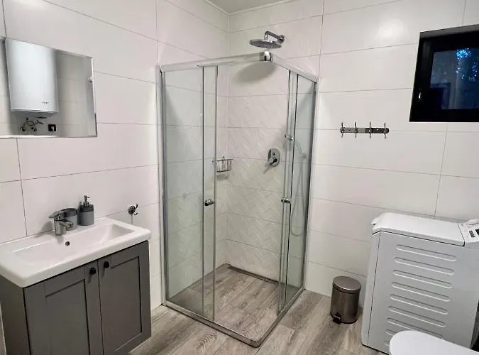 Gerendaház W Borach Wycinki