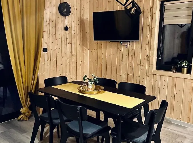 W Borach Gerendaház Wycinki